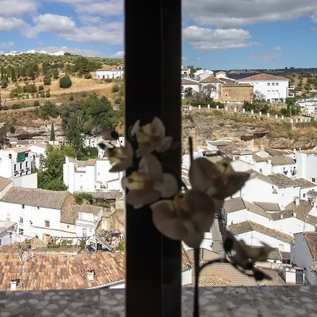 La Casa De La Lela Holiday home Setenil De Las Bodegas